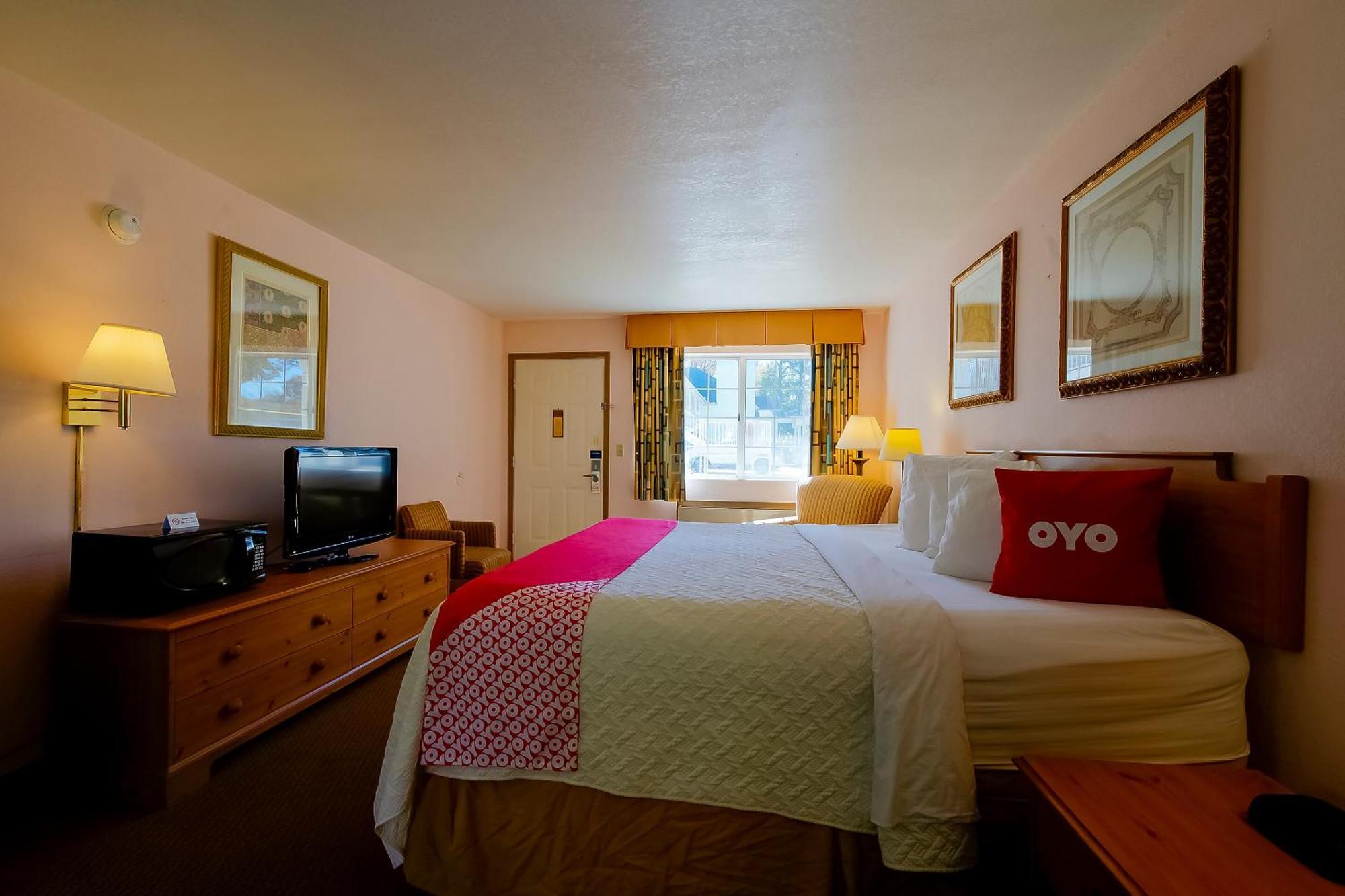 Hotel O Eureka Springs - Christ Of Ozark Area Bagian luar foto