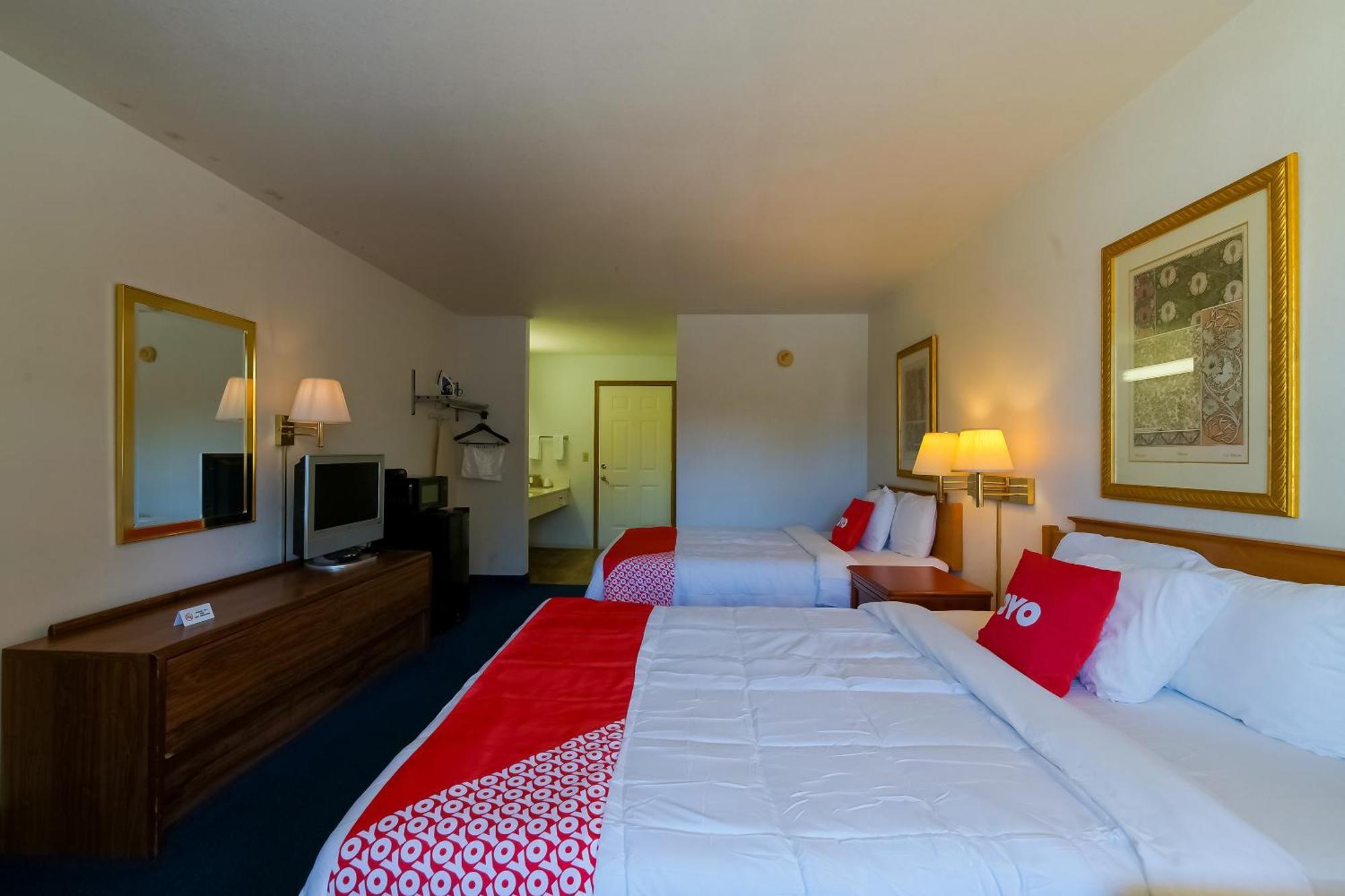 Hotel O Eureka Springs - Christ Of Ozark Area Bagian luar foto