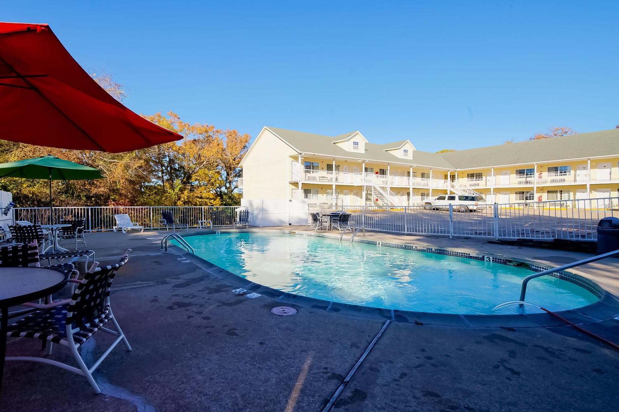 Hotel O Eureka Springs - Christ Of Ozark Area Bagian luar foto