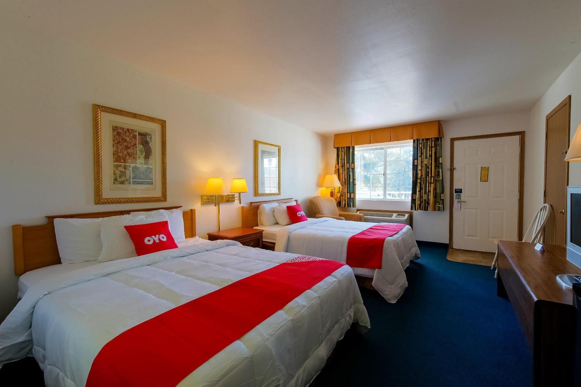 Hotel O Eureka Springs - Christ Of Ozark Area Bagian luar foto