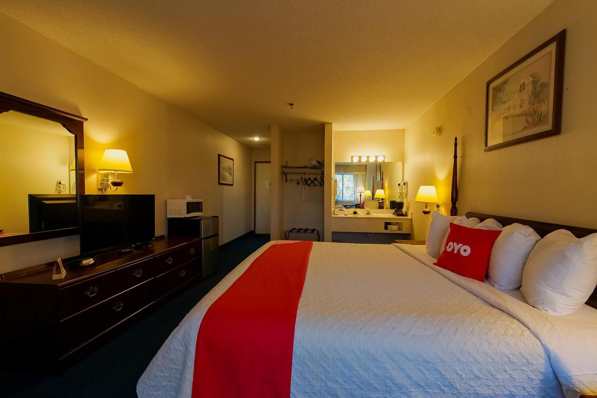 Hotel O Eureka Springs - Christ Of Ozark Area Bagian luar foto