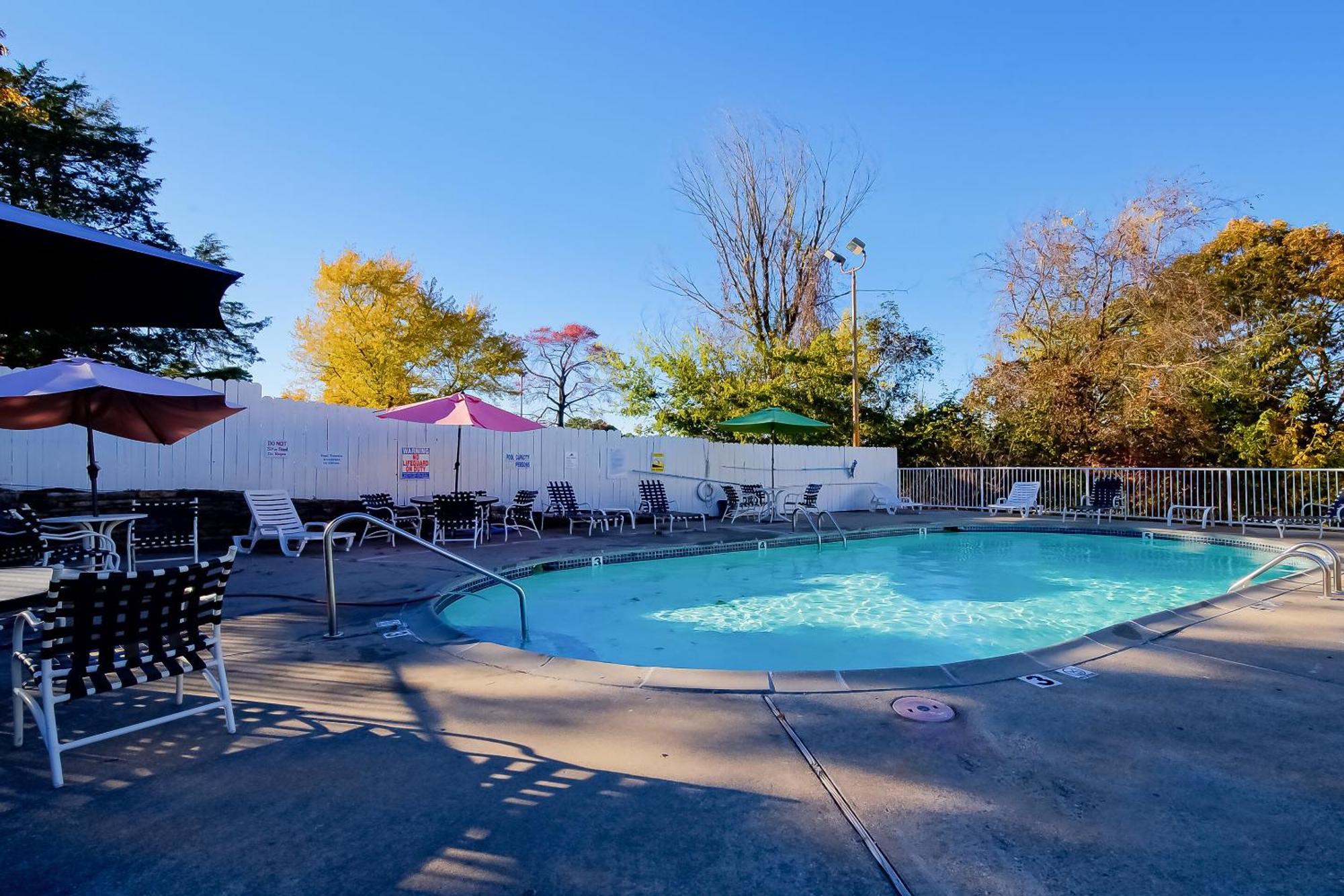Hotel O Eureka Springs - Christ Of Ozark Area Bagian luar foto