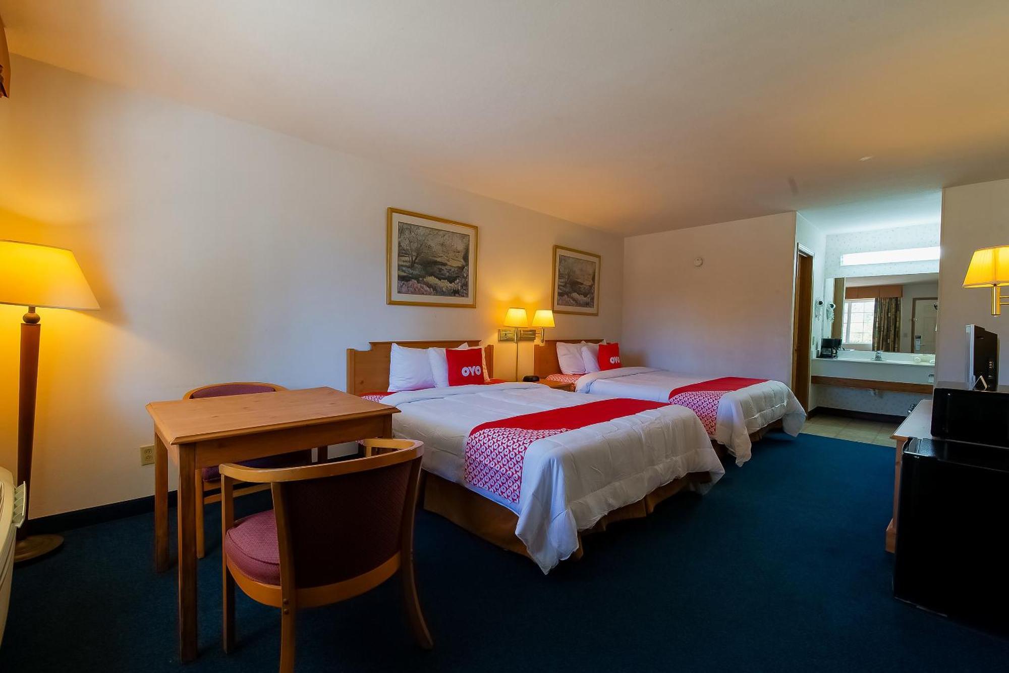 Hotel O Eureka Springs - Christ Of Ozark Area Bagian luar foto