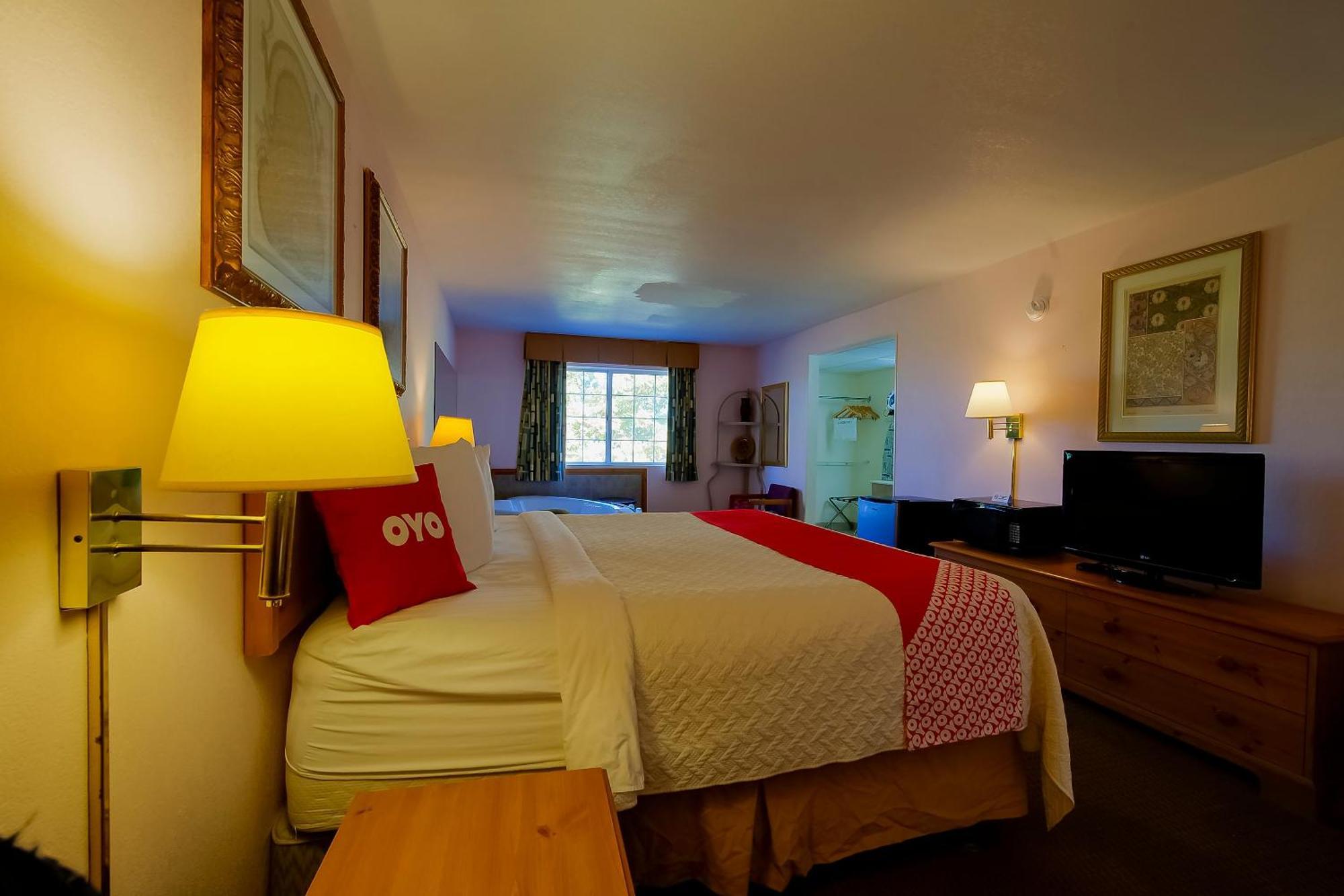 Hotel O Eureka Springs - Christ Of Ozark Area Bagian luar foto