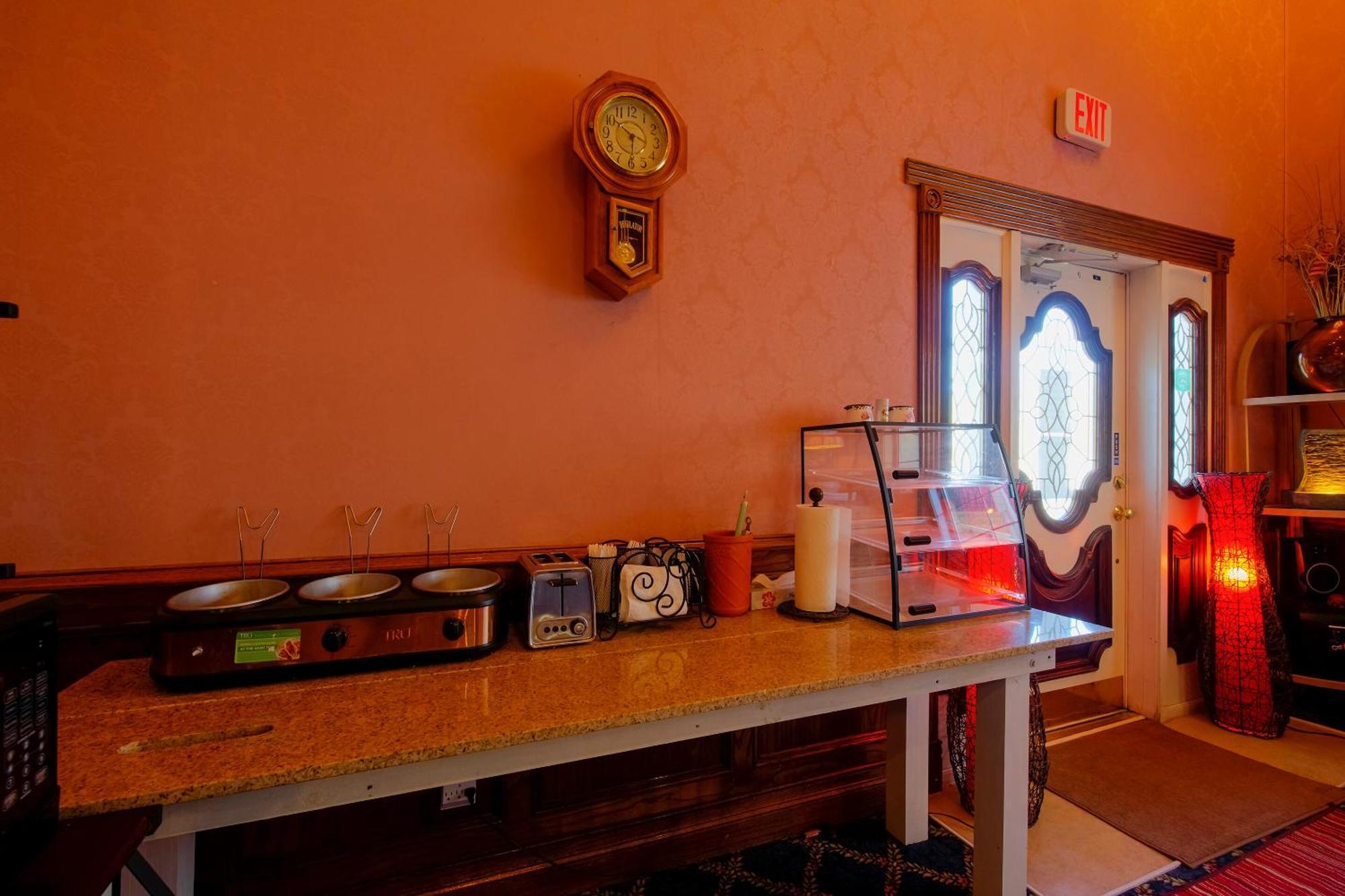Hotel O Eureka Springs - Christ Of Ozark Area Bagian luar foto